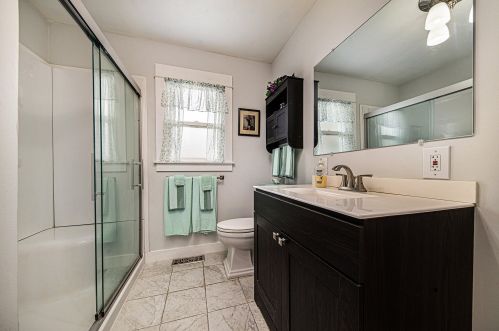 116 Hoffman St, Three Rivers MI exterior