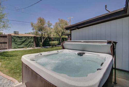 2152 Clarendon Ave, Phoenix AZ 85033-4120 exterior