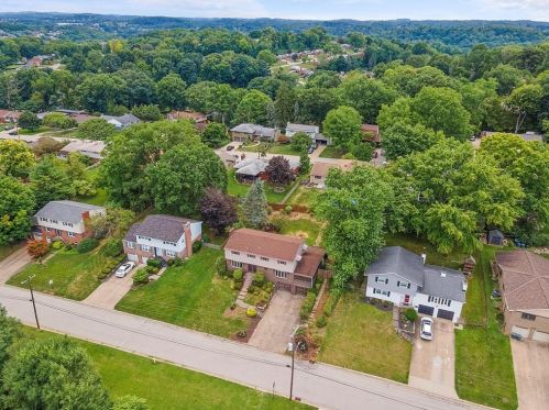 266 Ben Til Dr, Pittsburgh, PA 15236-4306