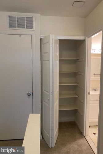 3865 El Camino Pl, Alexandria VA 22309-1446 exterior