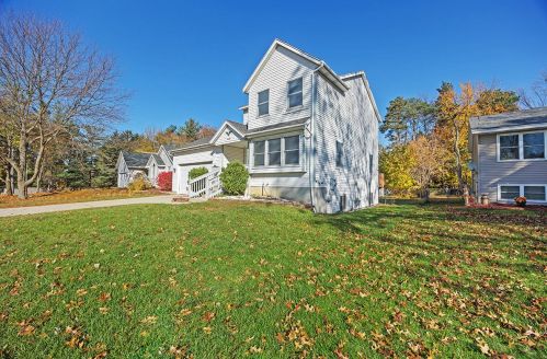 5254 Green Pine Ct, Grand Rapids, MI 49508-6124