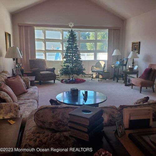 7 Stevens Ave, West Long Branch, NJ 07764-1234