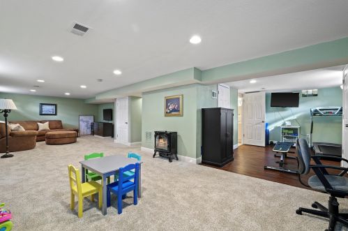 3127 Rochelle Ave, Milwaukee WI 53209-2505 exterior