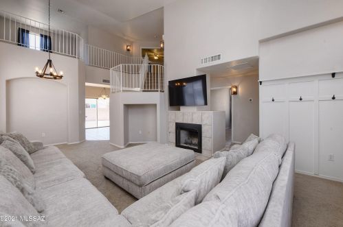 8822 Lions Spring Pl, Tucson AZ  85747-5658 exterior