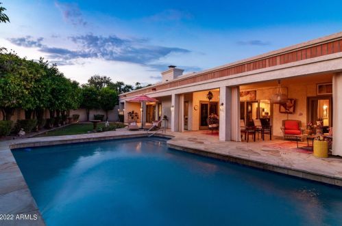 5326 26th St, Phoenix AZ 85050-1303 exterior