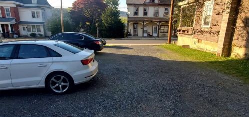 105 2 St, Slatington PA 18080-1851 exterior