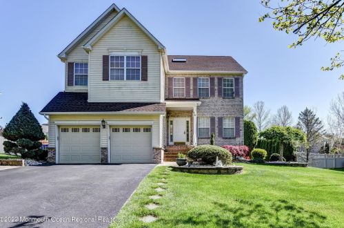 19 Cres Rd, Old Bridge NJ 08857-4101 exterior