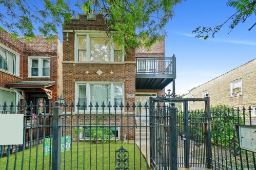 3206 65th Pl, Chicago, IL 60629-3418