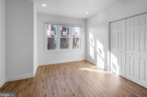 2267 Cambria St, Philadelphia PA 19134-4232 exterior