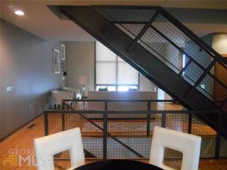 1290 Van Allen Mews, Atlanta, GA 30318-4182