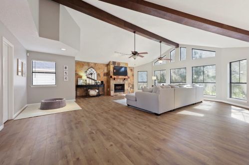 160 April Cv, Montgomery TX 77356-8818 exterior