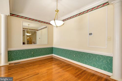 8402 Bells Ridge Ter, Rockville MD 20854-2799 exterior