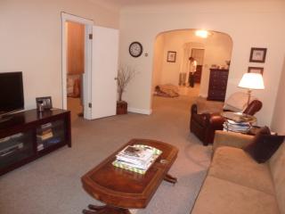 2527 Marshfield Ave, Chicago IL  60614-1907 exterior