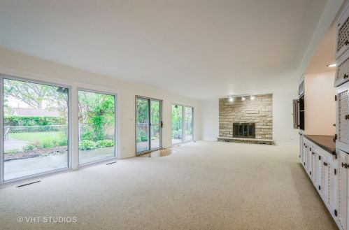 7034 Kostner Ave, Chicago IL 60712-1919 exterior