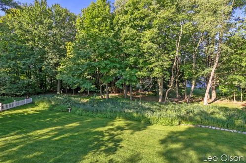 5247 Grn Pne Ct, Grand Rapids MI 49508-6124 exterior