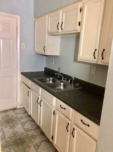 170 Holderness St, Atlanta GA  30314-3052 exterior