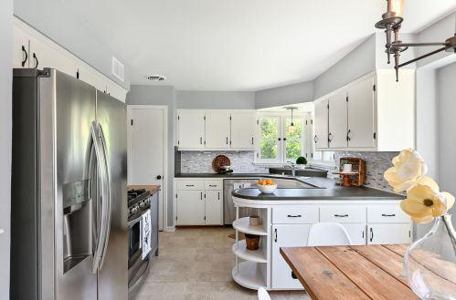 2852 89, Milwaukee WI 53222-4603 exterior