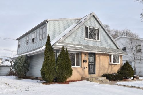 8630 Medford Ave, Milwaukee, WI 53225-2822