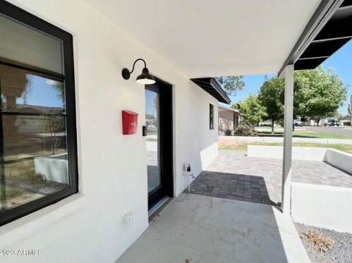 4226 Amelia Ave, Phoenix AZ  85018-5321 exterior