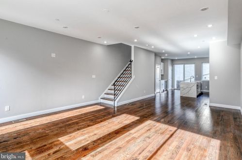 2147 Federal St, Philadelphia PA 19146-3828 exterior