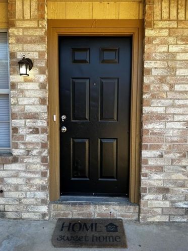 5406 Atascosa Dr, Austin TX 78744-3850 exterior