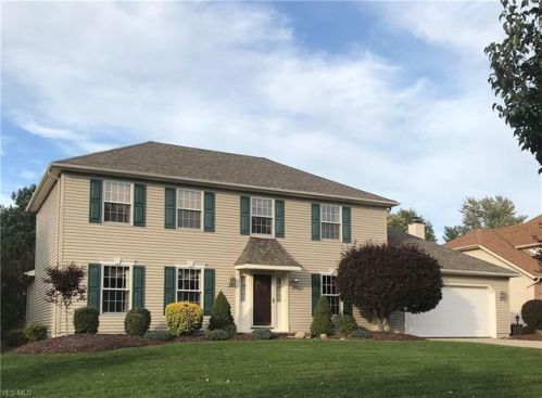 17688 Plymouth Row, Cleveland, OH 44136-7074