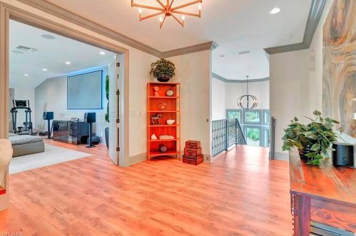 606 Binnacle Dr, Naples FL 34103-2725 exterior