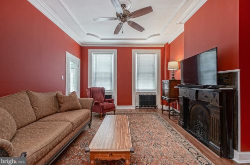 2202 Cumberland St, Philadelphia PA 19125-2204 exterior