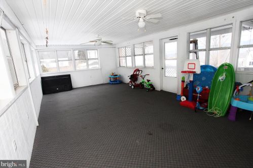 11208 Raystown Rd, Huntingdon PA 16652-7434 exterior