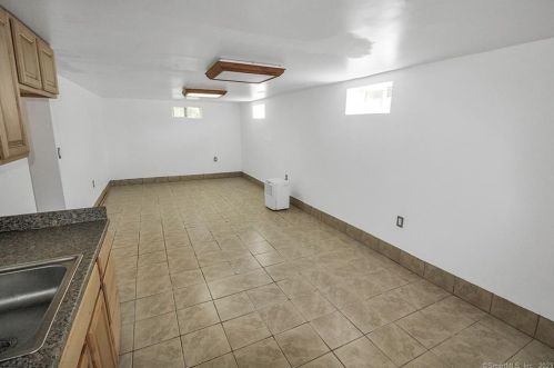 315 Bingham St, New Britain CT 06051-3824 exterior