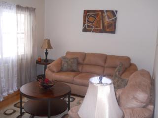 5145 20th St, Milwaukee WI  53209-5716 exterior