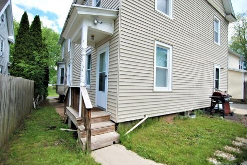 81 Lincoln St, Enfield CT exterior