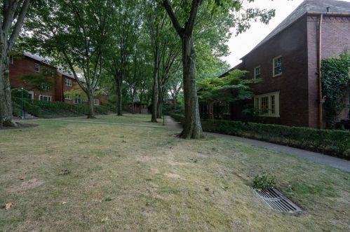 425 Olympia Rd, Pittsburgh PA 15211-1312 exterior