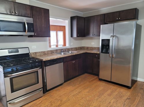 485 Brook Dr, Bull Valley, IL 60014-7115