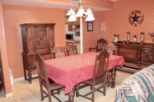 220 Paseo Seco, Green Valley AZ 85614-2714 exterior