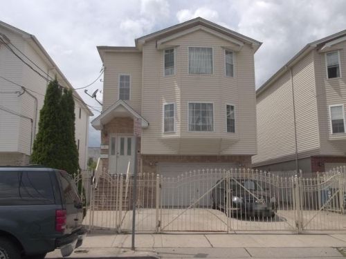632 3 St, Newark NJ  07107-2625 exterior