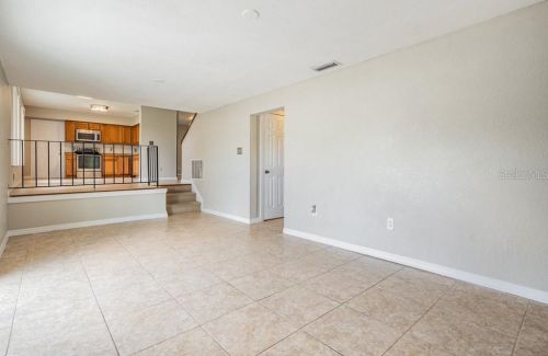 4319 Autumn Leaves Dr, Tampa FL  33624-1179 exterior