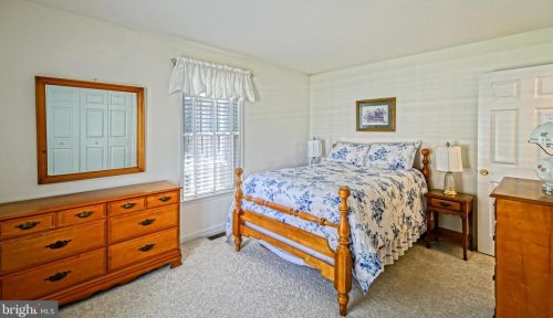 2 Greystone Dr, Lewes DE 19958-9450 exterior