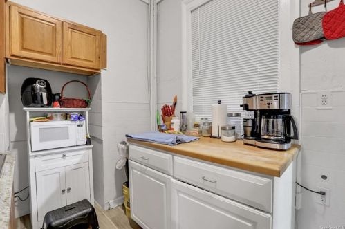 60 Noxon St, Poughkeepsie NY 12601-4130 exterior