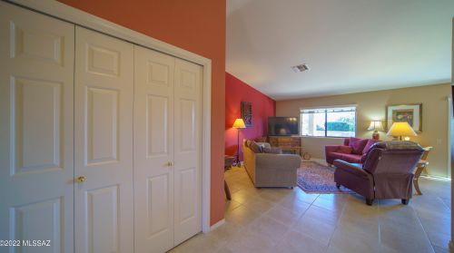 807 Belltower Dr, Green Valley AZ 85614-3267 exterior