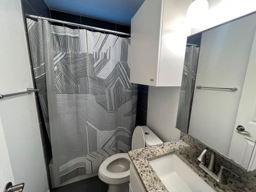 1810 Fitzhugh Ave, Dallas TX  75204-1003 exterior