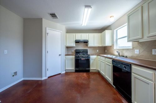 4623 Credo Ln, Austin TX 78725-2928 exterior