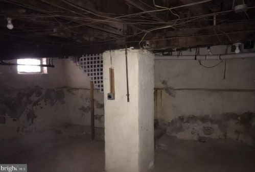 1304 Main St, Darby PA 19023-2619 exterior