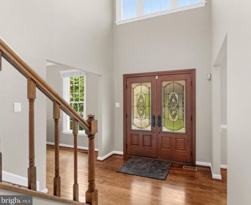 10158 Bracken Dr, Ellicott MD  21042-1675 exterior