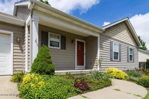 4610 Ashton Farms Blvd, Kalamazoo MI  49024-3056 exterior