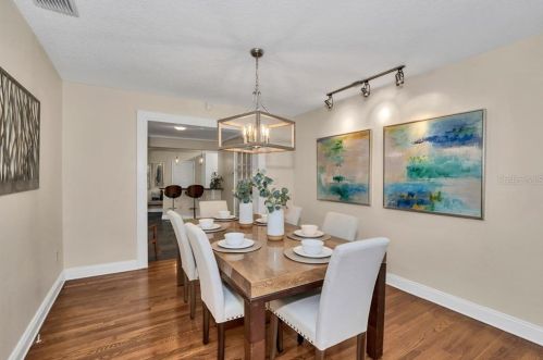 2115 Frst Cir, Orlando FL 32803-6247 exterior