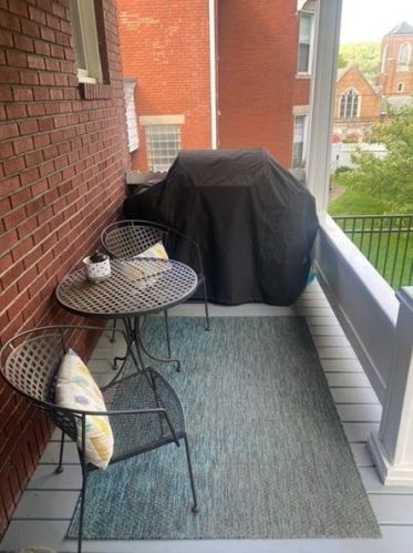 611 Chestnut St, Moon Twp PA 15108-1902 exterior