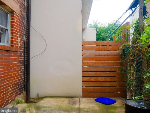 1922 Bouvier St, Philadelphia PA 19145-2908 exterior