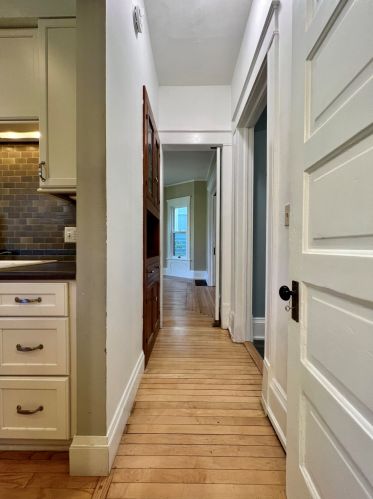 2834 Prospect Ave, Milwaukee WI  53211-3770 exterior