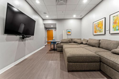 1717 Prairie Ave, Chicago IL 60616-4338 exterior